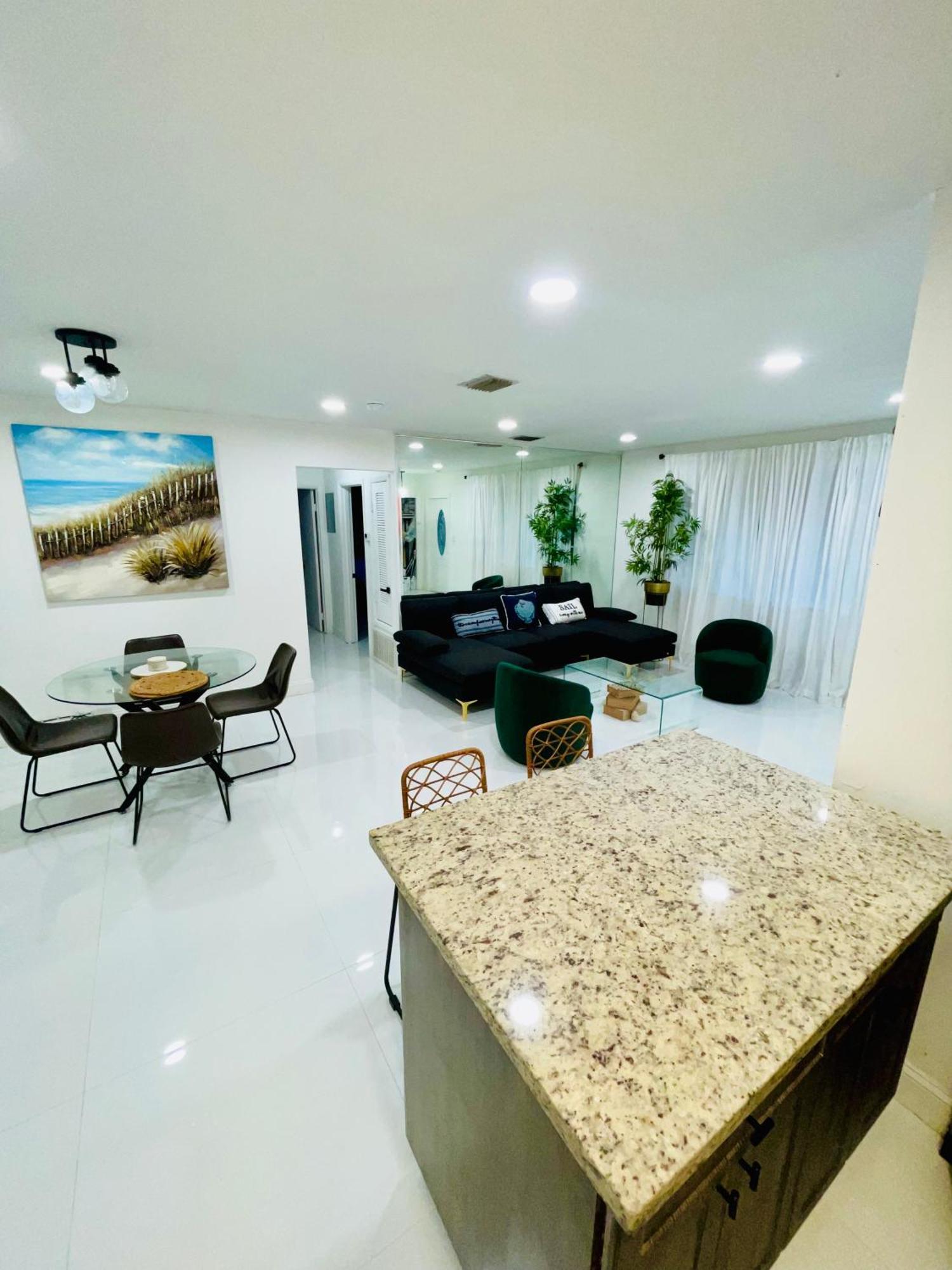 팸브룩파인스 Cozy Comfy House 빌라 외부 사진
